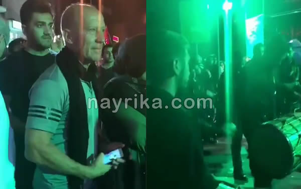 کالدرون سرمربی پرسپولیس در مراسم عزاداری امام حسین کالدرون سرمربی پرسپولیس در مراسم عزاداری امام حسین