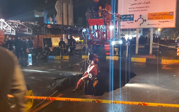 نشست زمین در قم