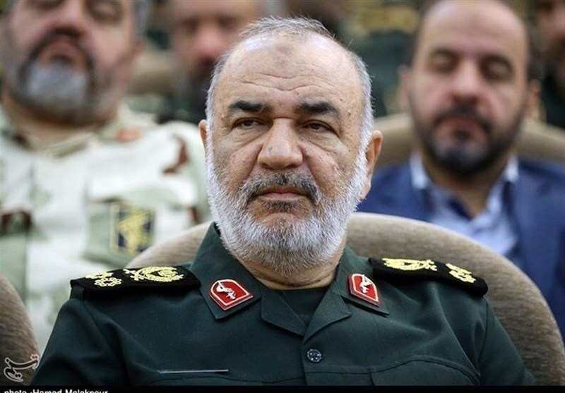 تبریک سرلشکر سلامی به قالیباف: آماده هرگونه همکاری برای حل مشکلات جامعه هستیم