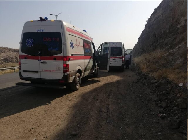 فوت یک تن در پی واژگونی خودرو در کمربندی بومهن-تهران فوت یک تن در پی واژگونی خودرو در کمربندی بومهن-تهران