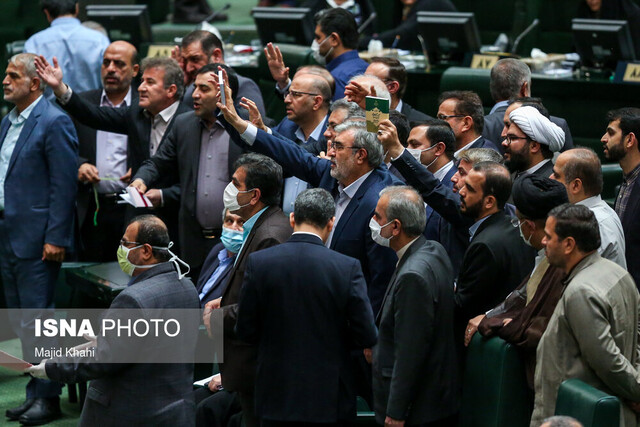 جدول هیات رییسه کمیسیون های مجلس یازدهم در سال اول جدول هیات رییسه کمیسیون های مجلس یازدهم در سال اول