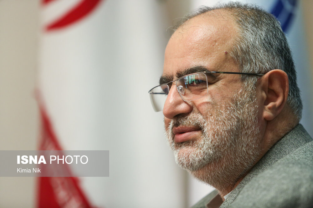 هشدار مشاور روحانی درباره کرونا: هیچ چیز عادی نشده است!