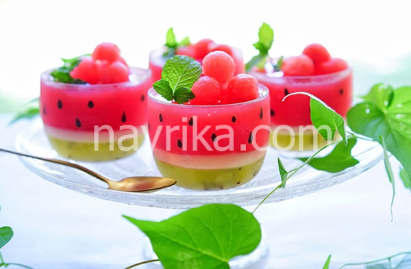 ژله هندوانه شب یلدا, ژله هندوانه در ظرف پیرکس, ژله هندوانه, ژله هندوانه ای, طرز تهیه ژله هندوانه ساده, طرز تهیه ژله هندوانه لیوانی, ژله سه رنگ هندوانه ای, ژله هندوانه ای راحت, طرز درست کردن ژله هندوانه شب یلدا, آموزش ژله هندوانه ای شب یلدا, ژله هندوانه یلدا, طرز تهیه ژله هندوانه, ژله هندوانه برای شب یلدا, طرز تهیه ژله بستنی هندوانه ای, ژله هندوانه ای شب یلدا, ژله رولی هندوانه ای, ژله هندوانه با بستنی, درست کردن ژله هندوانه, طرز تهیه ژله هندوانه ای, طرز تهیه ژله هندوانه شب یلدا, عکس ژله هندوانه ای شب یلدا