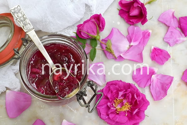 مربا گل محمدی تازه و خشک طرز تهیه مربای گل محمدی, مربا گل محمدی تازه, طرز تهیه مربا گل محمدی تازه, مربا گل محمدی خشک, طرز تهیه مربا گل محمدی خشک, مربا گل محمدی رزا منتظمی, شربت گل محمدی